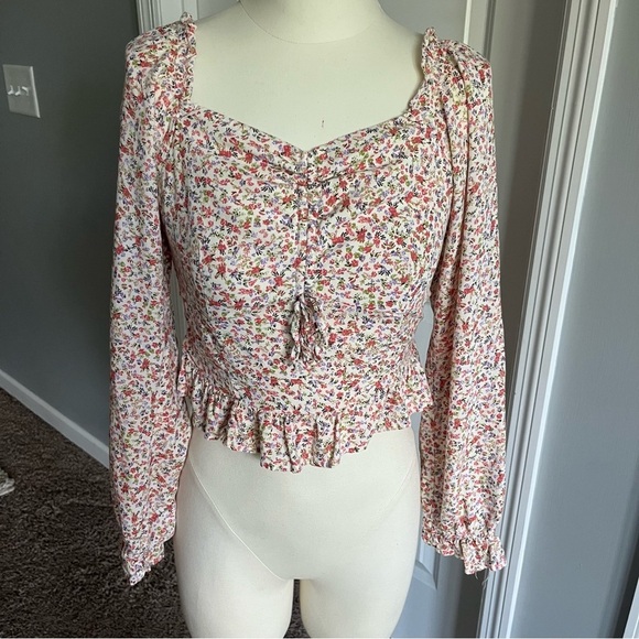 Japna Tops - Japna Cropped Top, Floral Ruffle Tie Front Smocked
Womens Size M Boho
